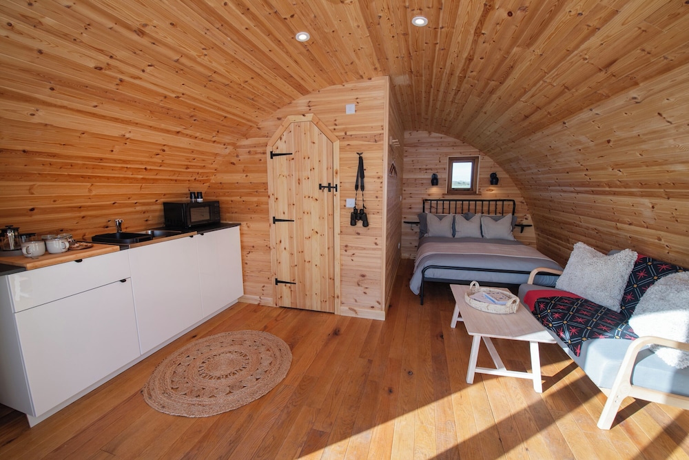 Glamping Pod 2 Presence
