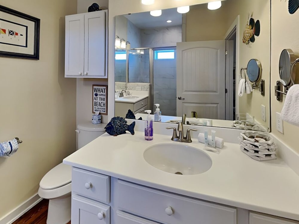Reel Nauti by Silver Sands Vacation Rentals