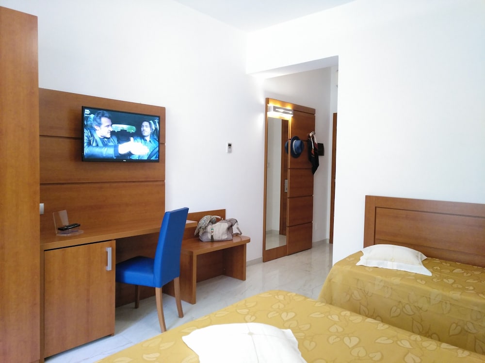 Villaggio Turistico La Mantinera Hotel