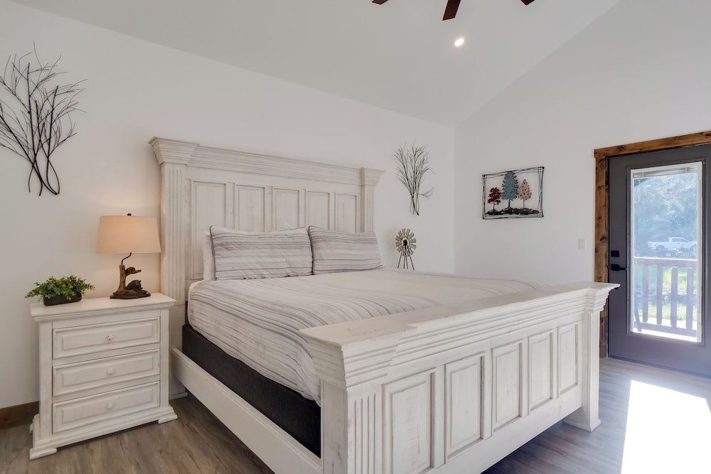 Aspen Grove Views: Spacious Duplex 5 Mi to Breck