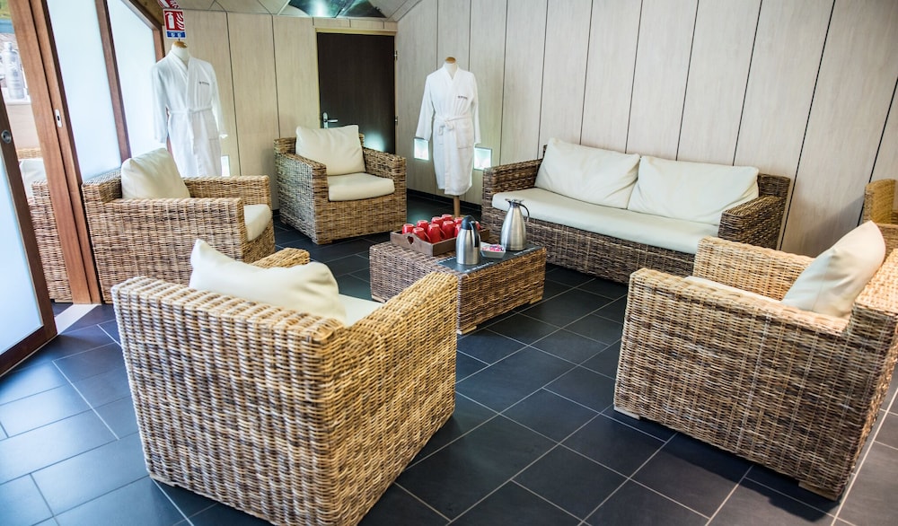 Les Allues Vacations - Hotel La Tarentaise - Property Image 3