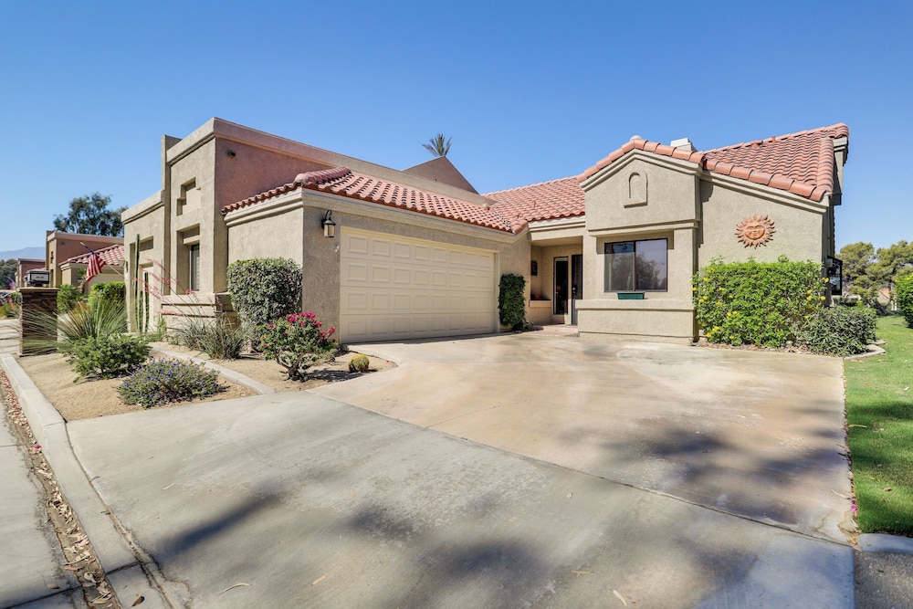 Community Pool & Hot Tub: Palm Desert Rental! view 3