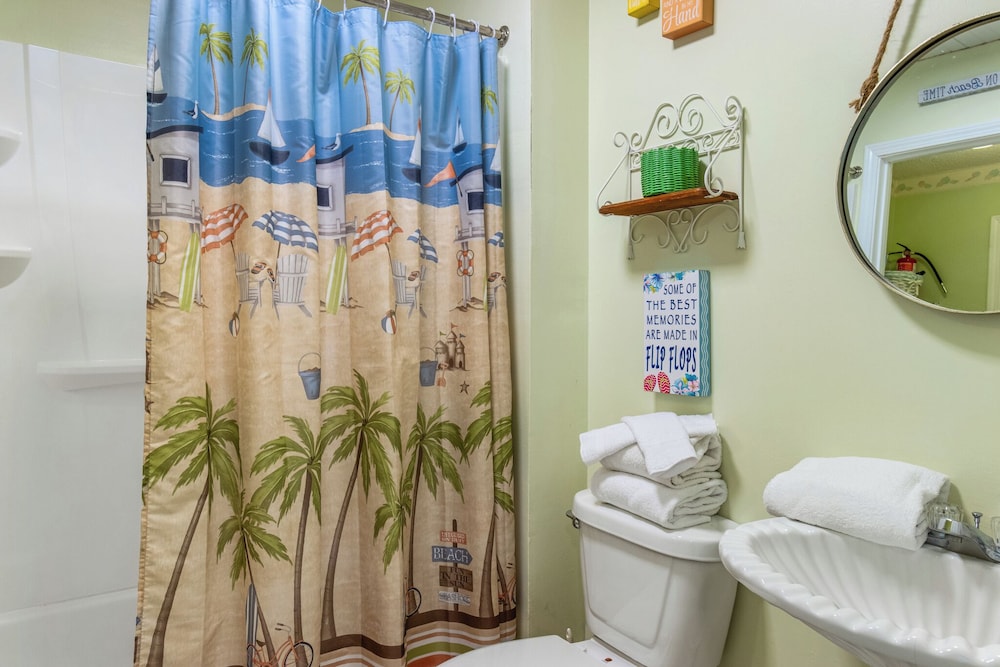 Beach Bum by Southern Vacation Rentals
