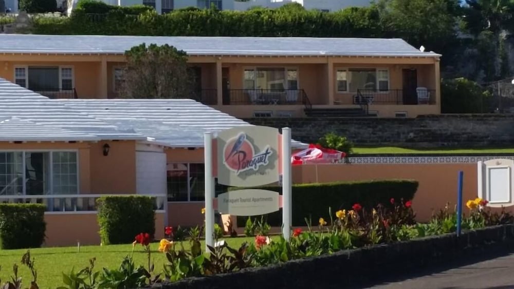 Bermuda Vacations - Paraquet Apartments - Property Image 1