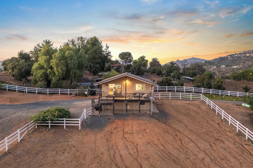 Scenic Deck w/ Sunset Views Near Temecula Wineries Estrada Ranch by Avantstay