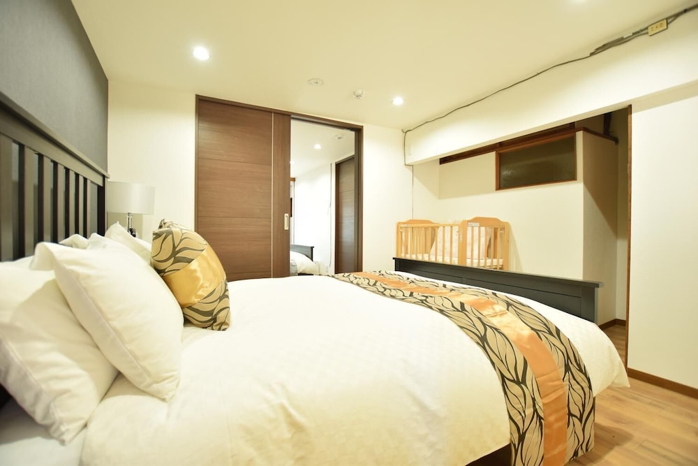Kyoto House