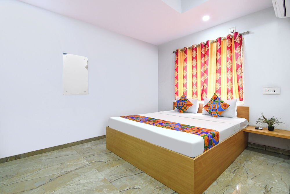 Fabhotel Westin Regency