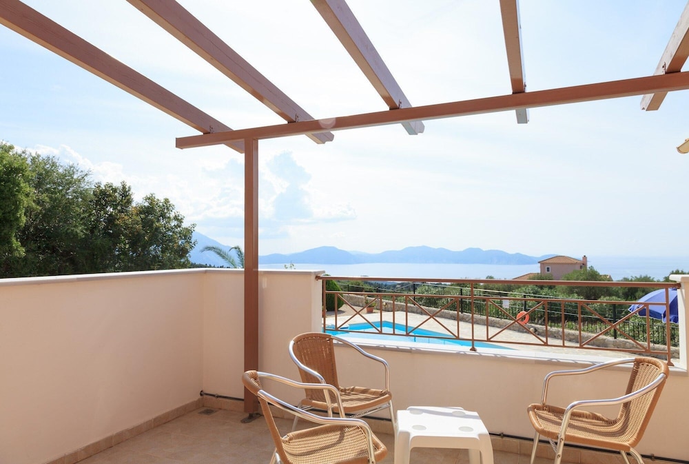 Villa Yeraki Large Private Pool Sea Views A C Wifi - 981 view 2