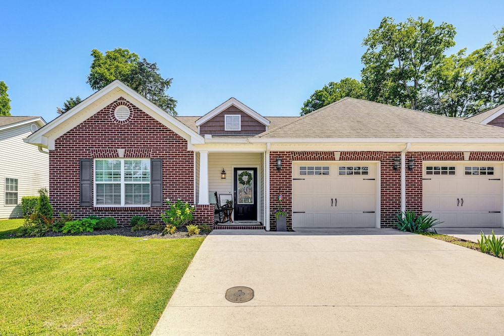 Private Patio: Residential Condo in Cleveland!