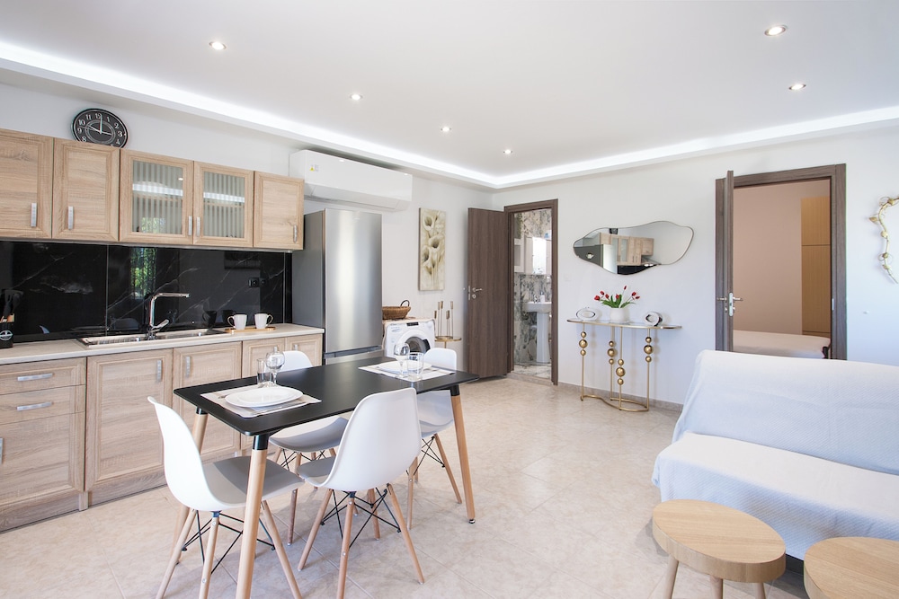 SkyFrame Apartments