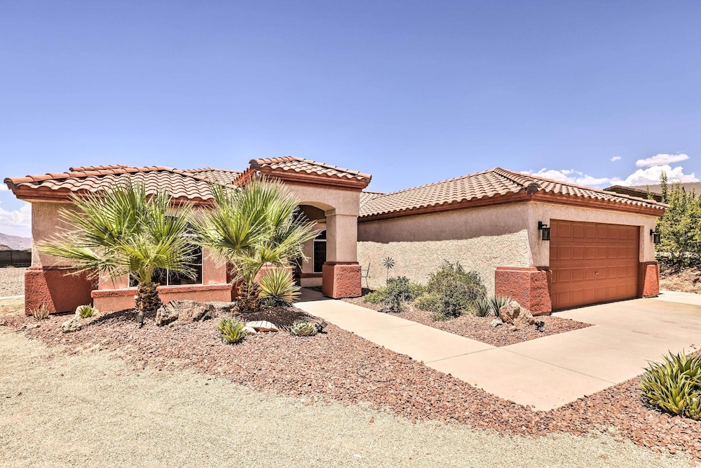 Bullhead City Oasis w/ Fire Pit + Mtn View! view 2