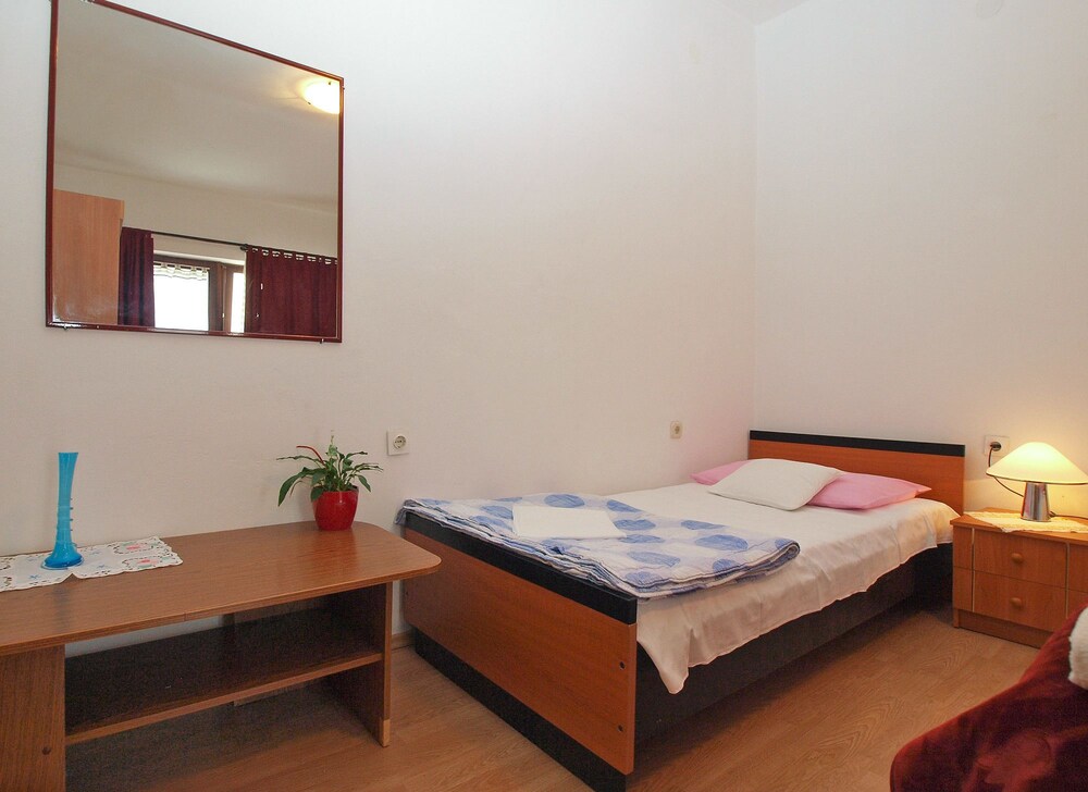 Apartment 1569
