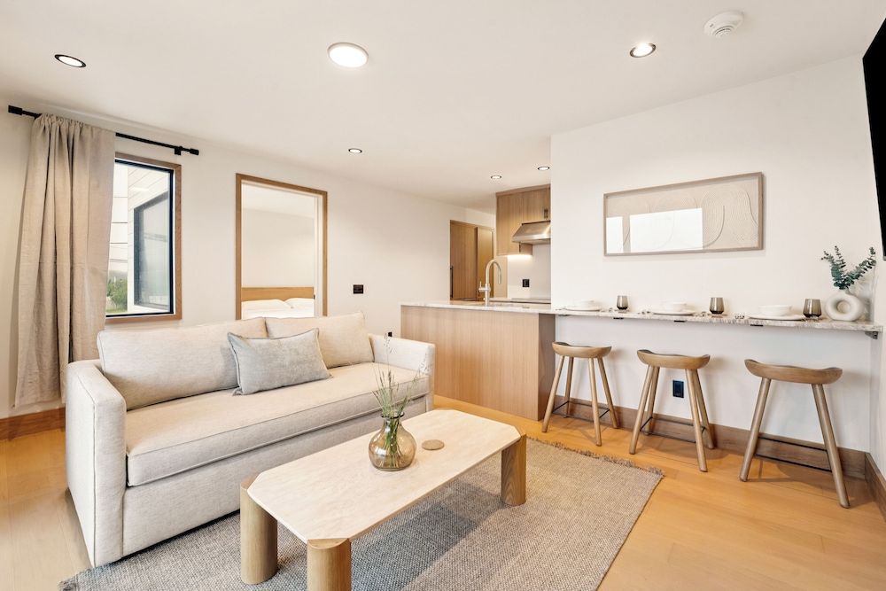 Offshore Residences