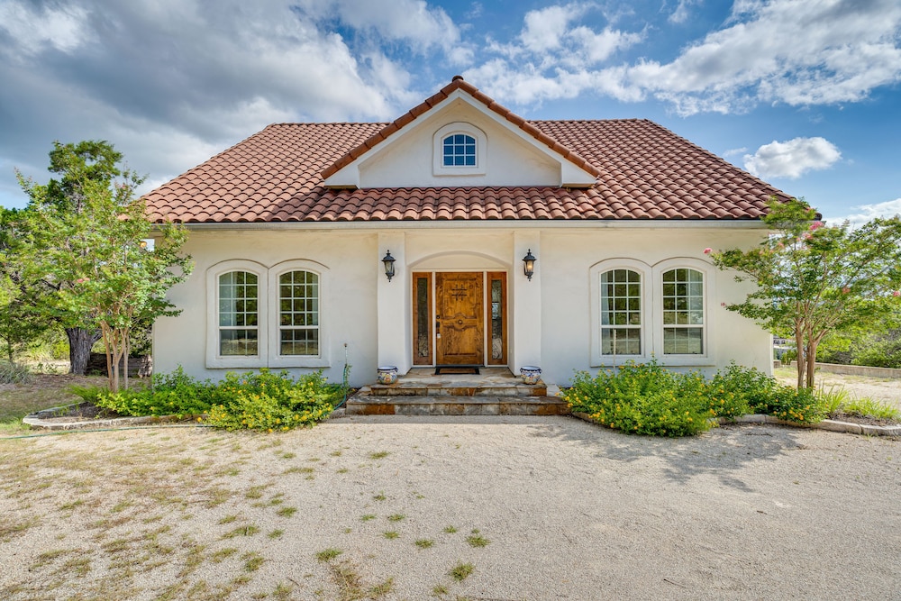 Jonestown Retreat w/ Deck: 6 Mi to Lake Travis! - Property Image 27