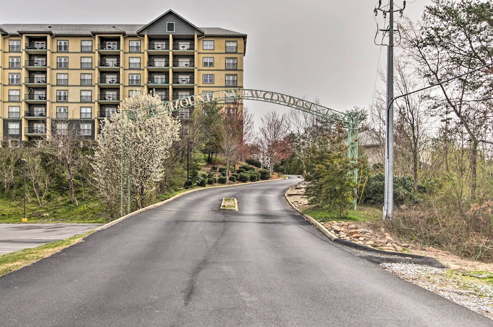 'mountain Escape' w/ Pool Access in Pigeon Forge!