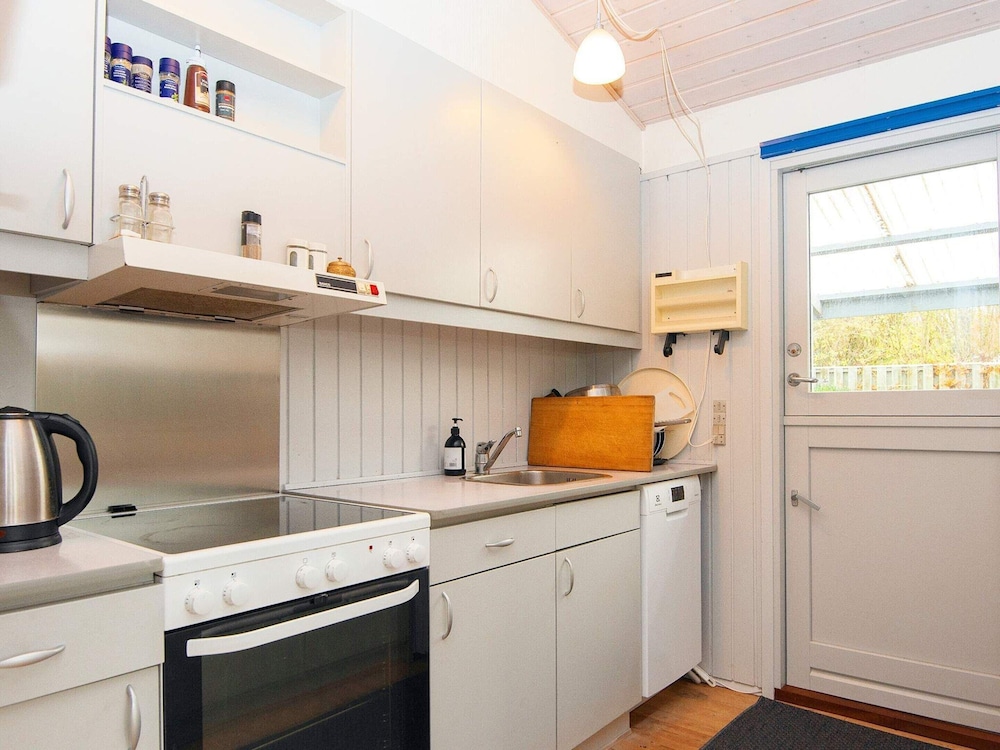8 Person Holiday Home in Farvang view 2