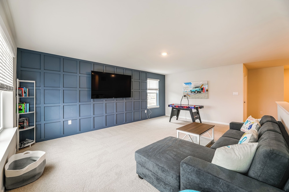 6 Mi to Bethany Beach: Family Home w/ Pool Access!