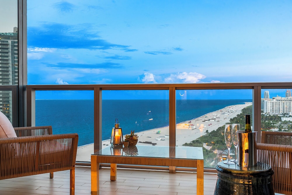 Luxury Vacation Rentals in South Beach by LRMB