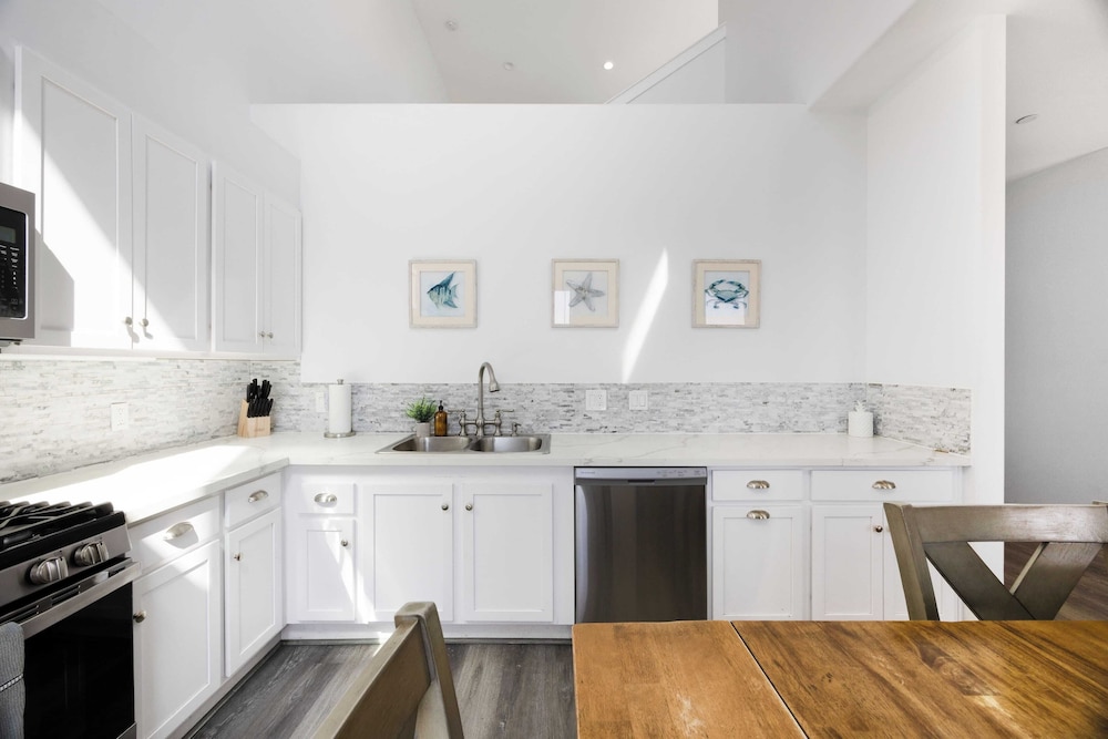 2 Oceanfront Homes w/ Rooftop Deck, Views & Steps to the Sand