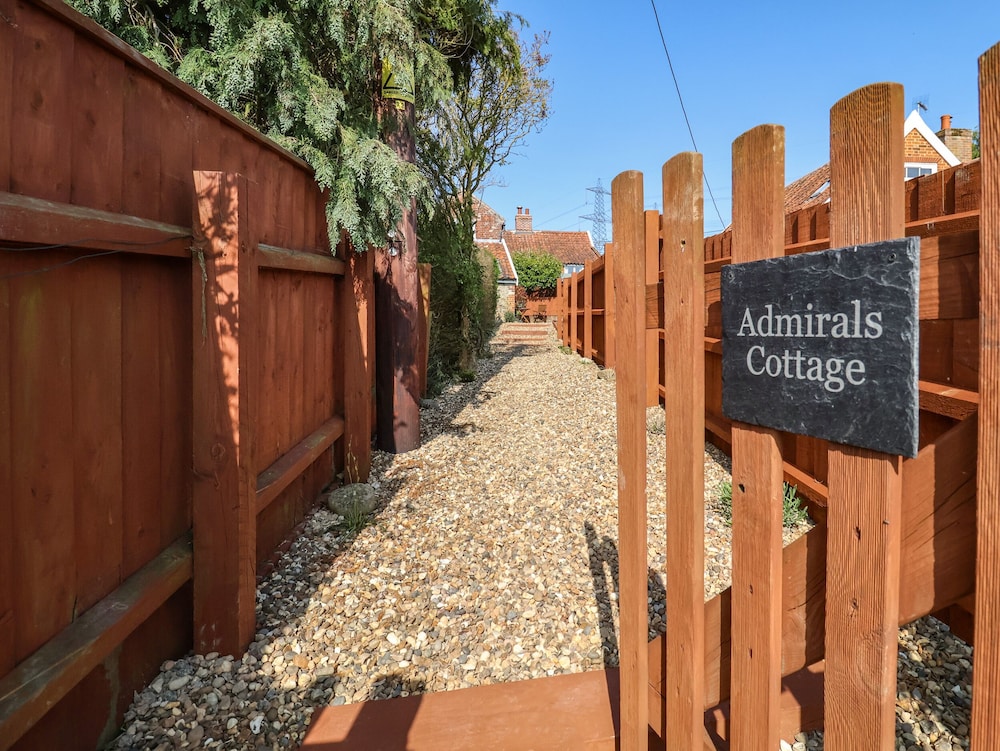 Admiral Cottage