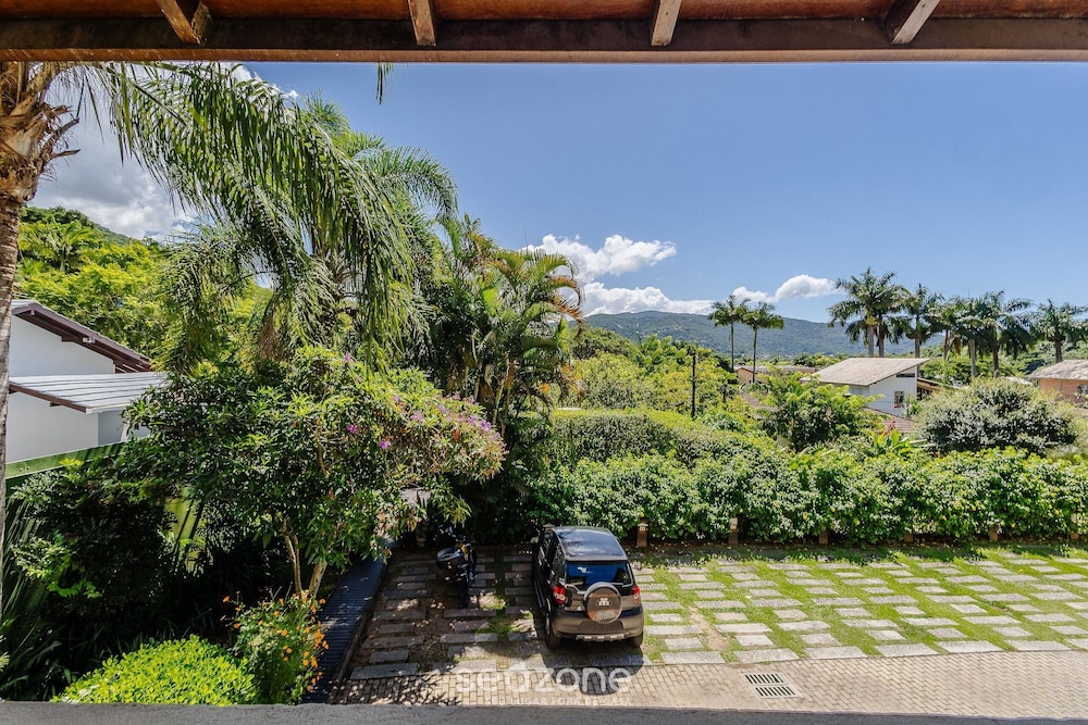 Apartments 450m From Lagoa da Conceicao - CRM