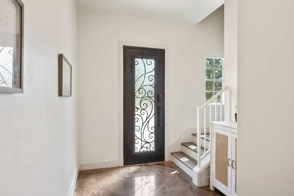 Twice Charmed 8 Bedroom Townhouse