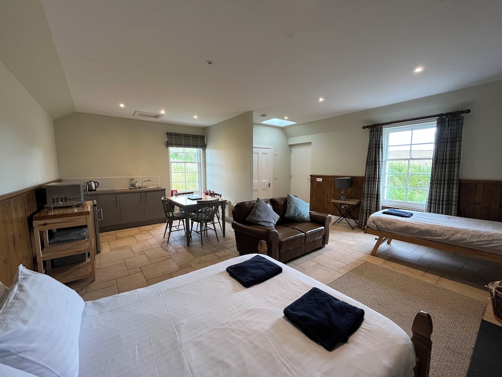 Traditional Bothy Accommodation view 5