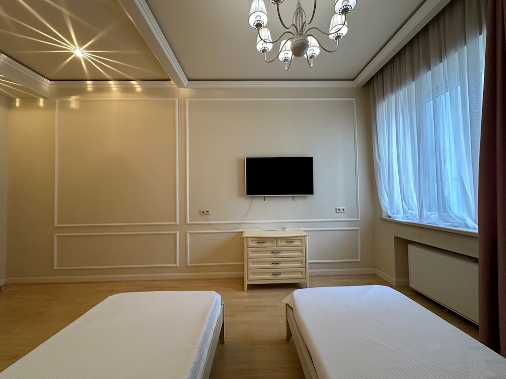 North Ave. Apartments by Luxe Group HH55