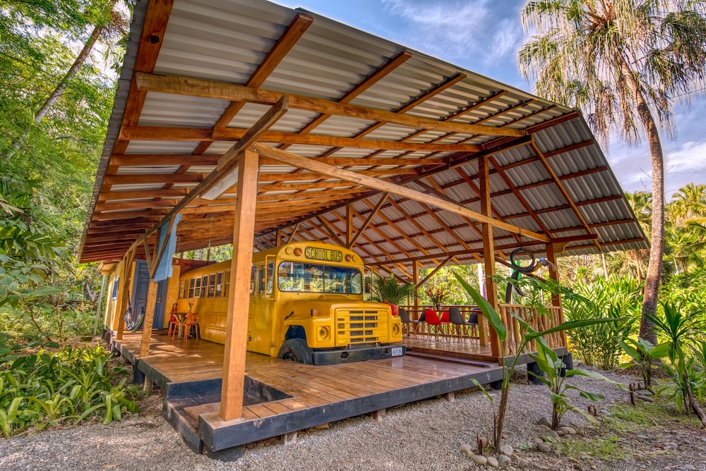 Tree House Beachfront Lodge
