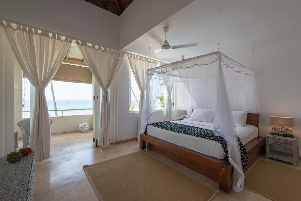 Sri Villas