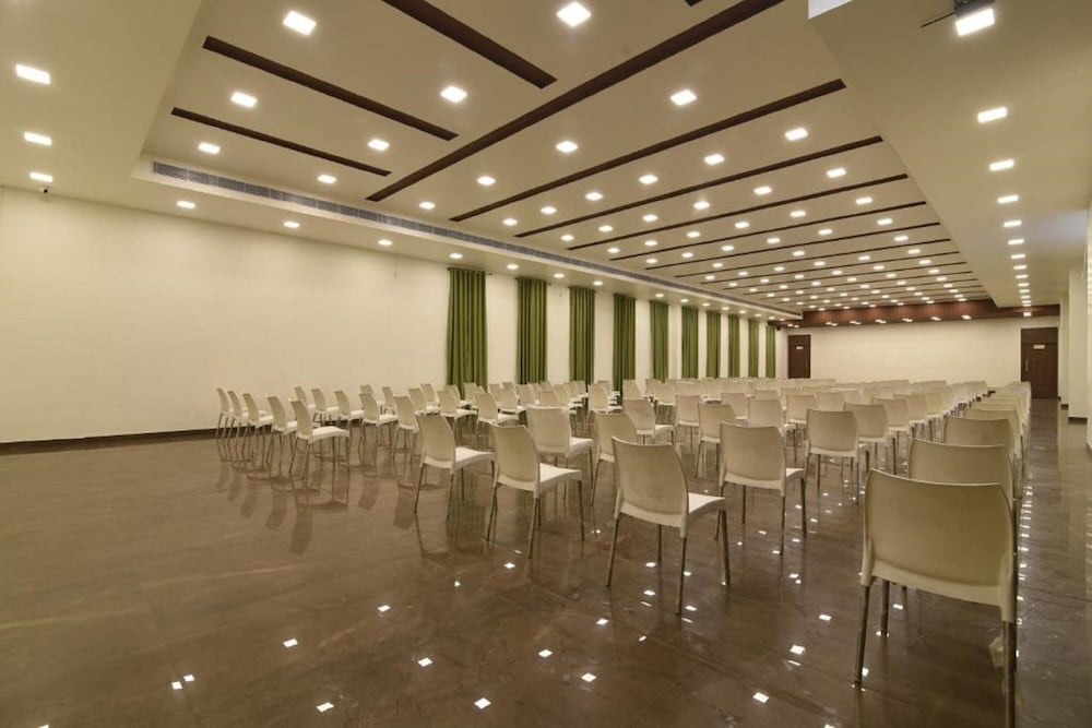 meeting & event spaces