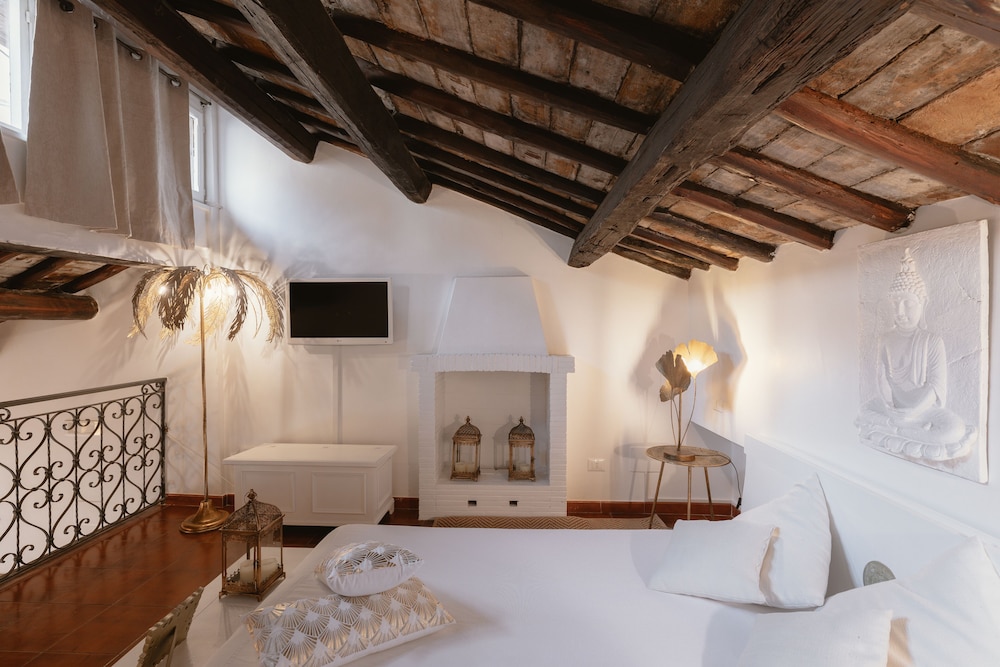 Navona Home