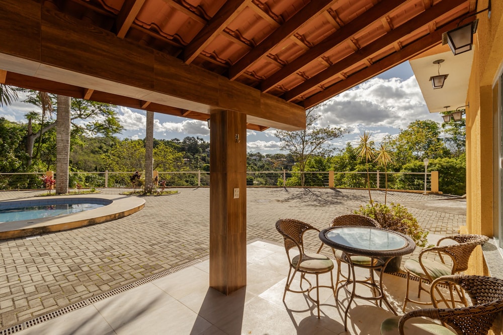 Casa de Campo com Vista Piscina e rea Gourmet