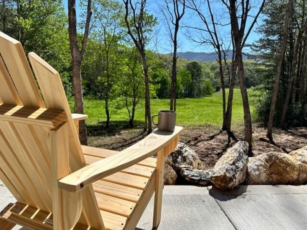 Mountain Ridge - 2 Bedrooms, 2 Baths, Sleeps 4 2 Home by RedAwning view 4