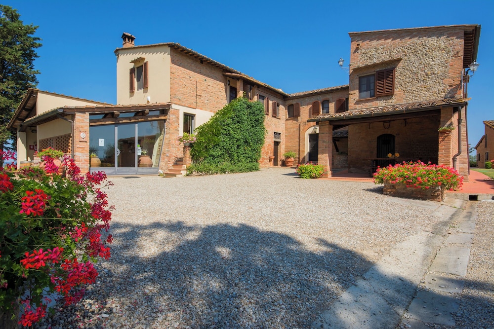 Amazing Chianti Site Olmo Shared Pool