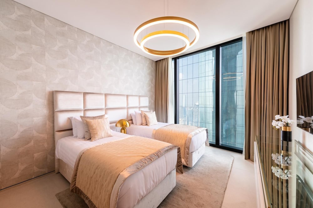 Gorgeous Apt wz Stunning Sea Views in Address JBR