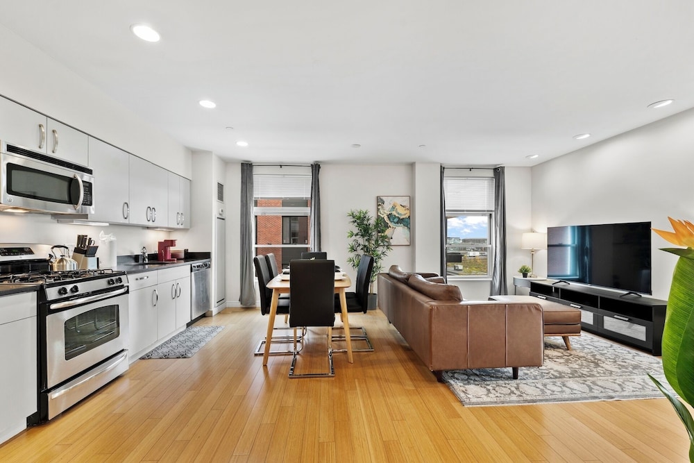 Furnished Apartment near BMC