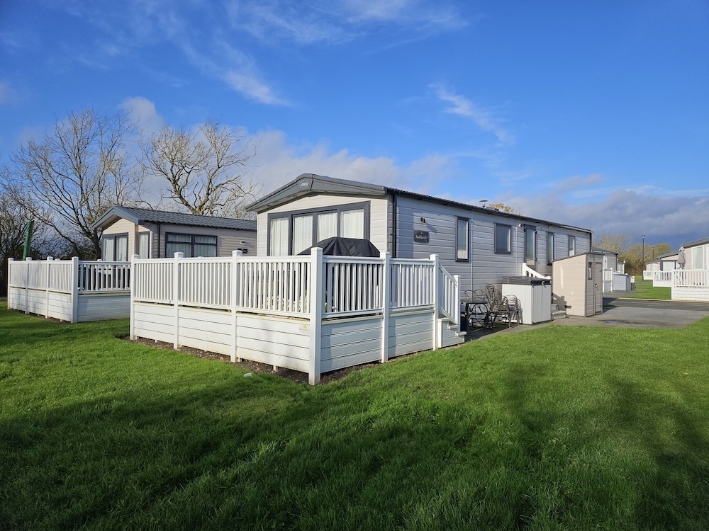KMH Caravan Holidays