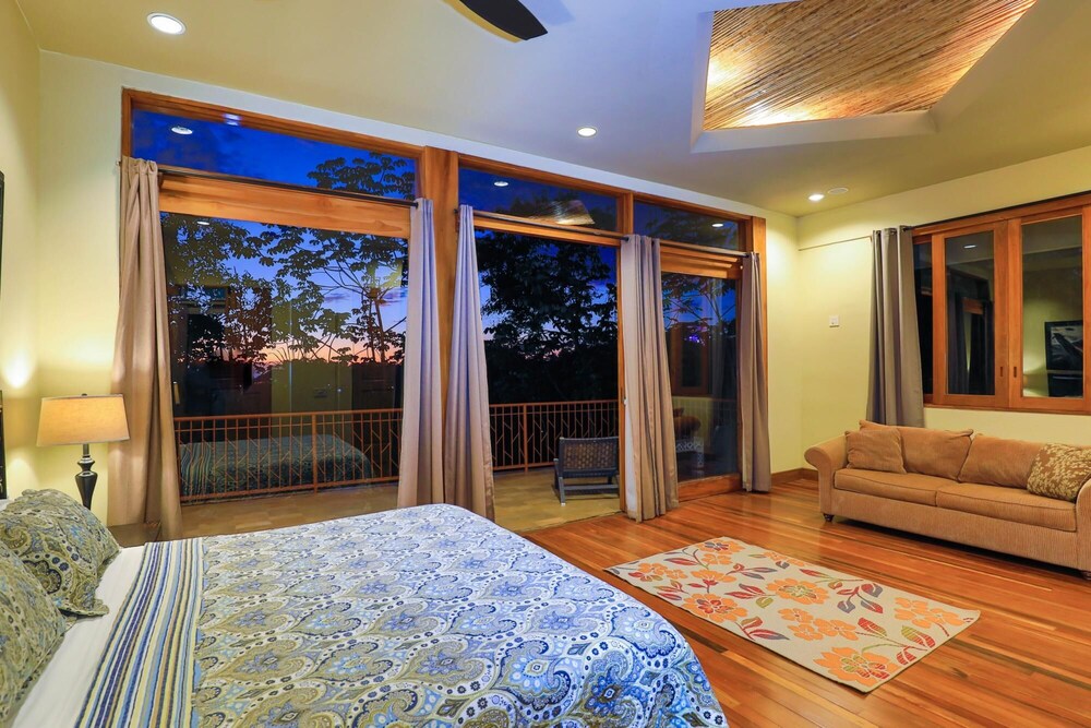 18 Sleep With Pool Private Villa