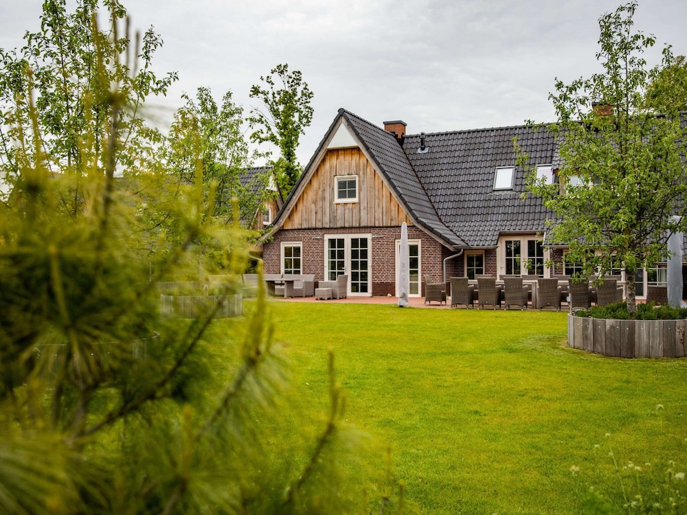 Wellness Villa in Peaceful Nature