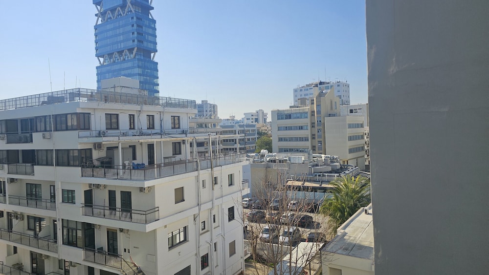 37 NIC - Stay City Center Gem