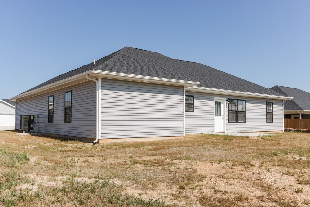 Charming St Robert Home Near Downtown Waynesville!
