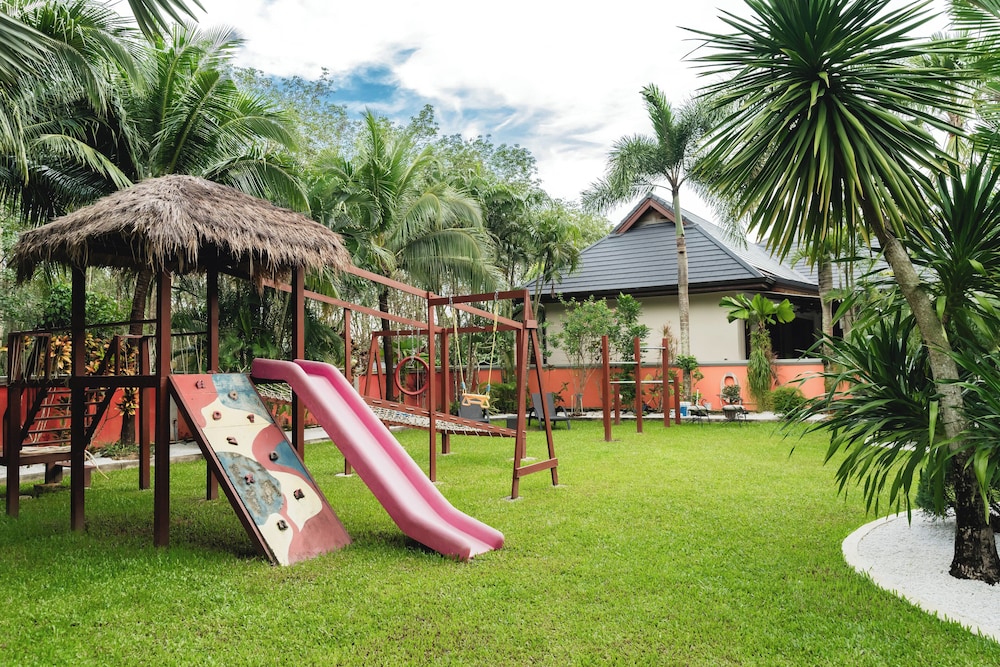 Villa Banyak Luxury villa with terrace