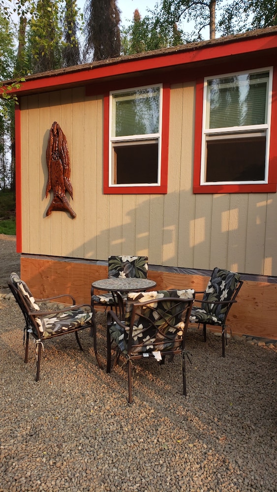 Mooseberry Cabin, Willow AK