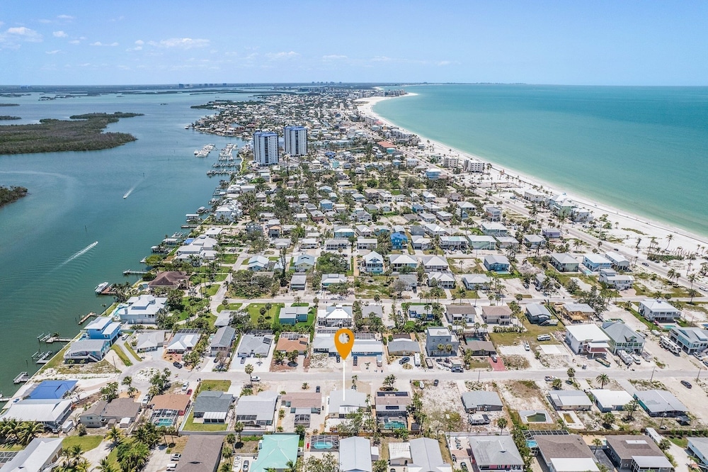 185 Hibiscus Hideaway: 3br Home On Fmb! 3 Bedroom Home