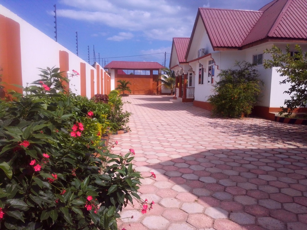 Photo 16