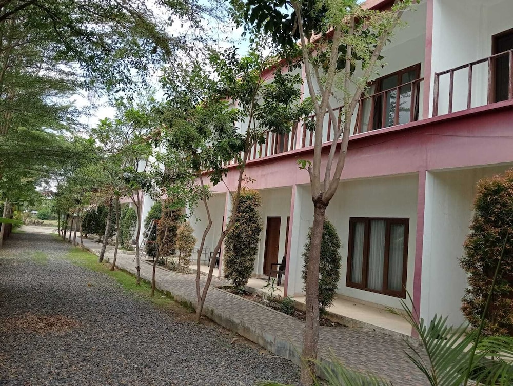 Sisilia Lodge