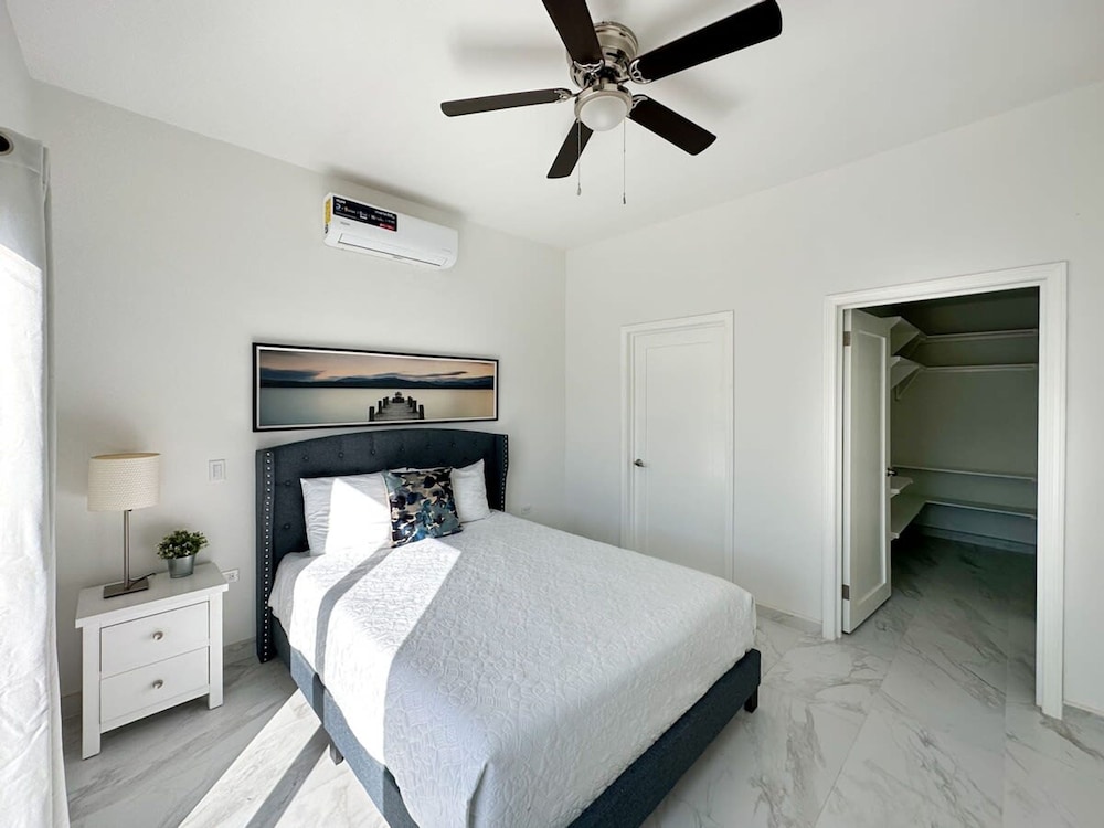 Modern Home in The Exclusivity of Las Conchas