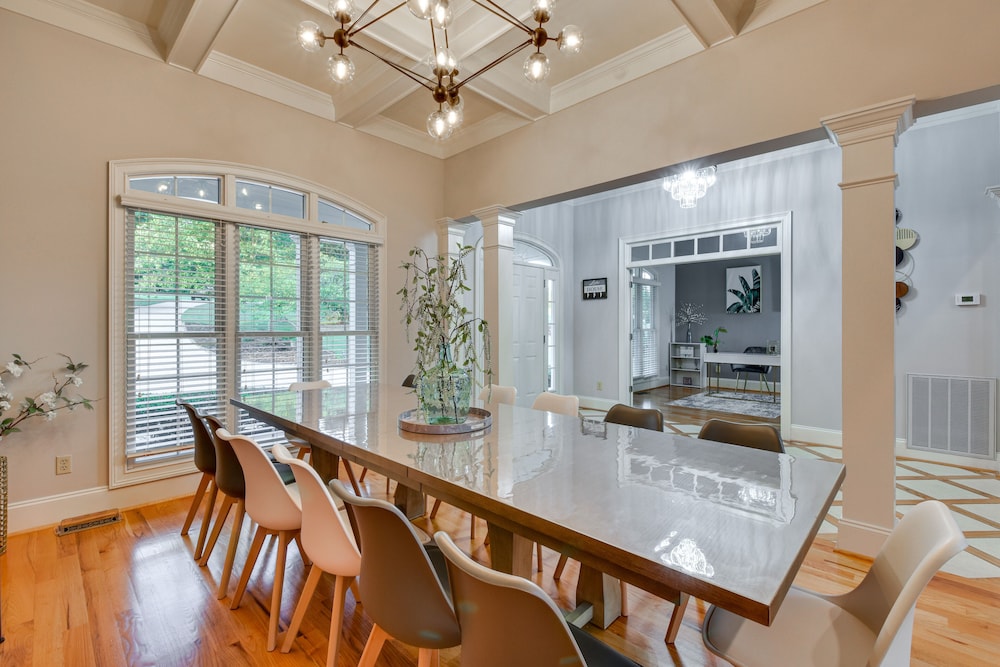 Grand Lakefront Home in Hartwell w/ Game Room! view 4