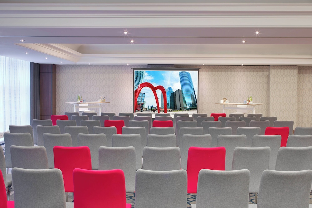 Puteaux Vacations - Renaissance Paris La Defense Hotel - Property Image 5